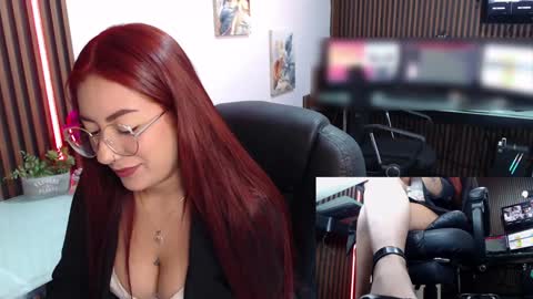 Snapshot of abbystones chatting on February 3, 2:45 pm Abby Stones online show from February 3, 2:45 pm