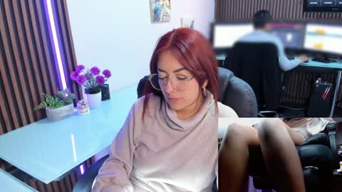 Snapshot of abbystones chatting on February 4, 5:45 pm Abby Stones online show from February 4, 5:45 pm