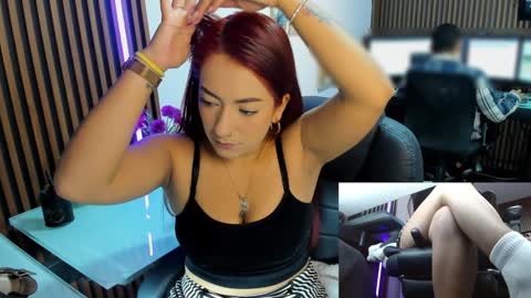 Snapshot of abbystones chatting on February 6, 11:43 am Abby Stones online show from February 6, 11:43 am