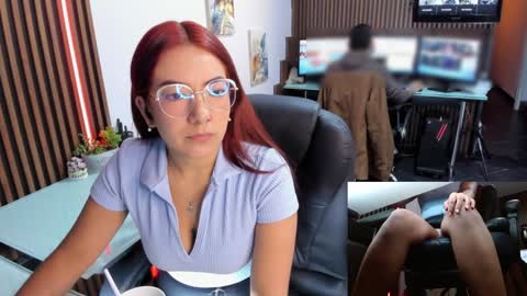 Snapshot of abbystones chatting on February 9, 12:06 am Abby Stones online show from February 9, 12:06 am