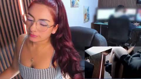 Snapshot of abbystones chatting on February 18, 6:04 pm Abby Stones online show from February 18, 6:04 pm