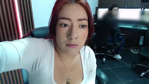 Snapshot of abbystones chatting on February 25, 11:30 am Abby Stones online show from February 25, 11:30 am