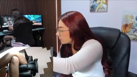 Snapshot of abbystones chatting on March 12, 11:42 am Abby Stones online show from March 12, 11:42 am