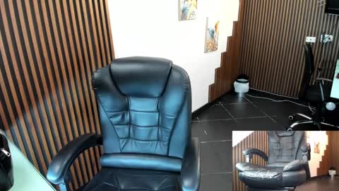 Snapshot of abbystones chatting on September 25, 10:41 am Abby Stones online show from September 25, 10:41 am