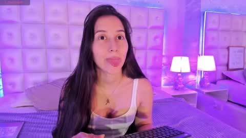 Abigail online show from December 3, 11:33 am