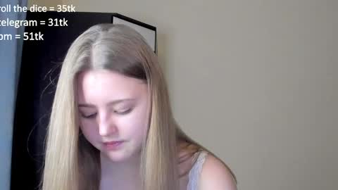 Snapshot of abbywyte chatting on January 25, 1:19 pm Abby Stream at Sat Sun Mon Fri online show from January 25, 1:19 pm