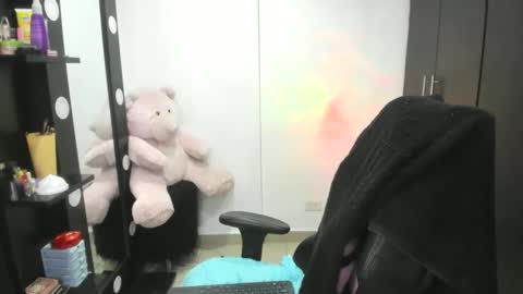 Snapshot of abbyxlee chatting on December 8, 3:53 am     online show from December 8, 3:53 am