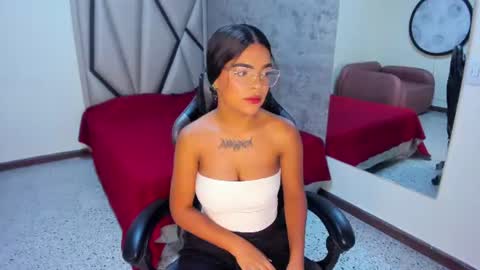 Snapshot of abbyy_23 chatting on July 21, 11:45 am Abby online show from July 21, 11:45 am