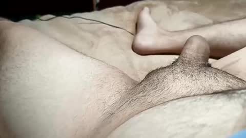 Snapshot of abcabcabc8 chatting on December 17, 5:57 am Hookiehax online show from December 17, 5:57 am