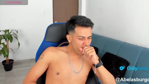 Independence model AbelAsburgo online show from November 23, 2:28 pm