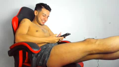 Snapshot of abelasburgo chatting on July 11, 11:06 pm Independence model AbelAsburgo online show from July 11, 11:06 pm