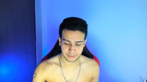 Snapshot of abelasburgo chatting on July 25, 2:42 am Independence model AbelAsburgo online show from July 25, 2:42 am