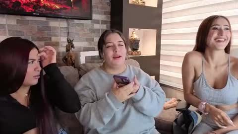 Abella online show from September 24, 3:59 pm