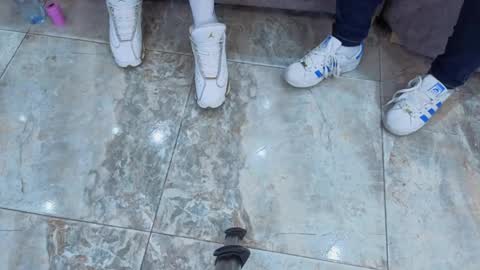 abella_as_ online show from April 21, 1:28 pm