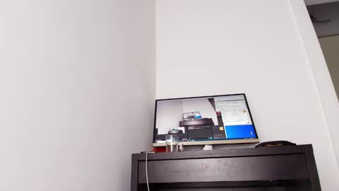 Snapshot of abellaangel chatting on February 23, 3:18 pm Mermaid online show from February 23, 3:18 pm