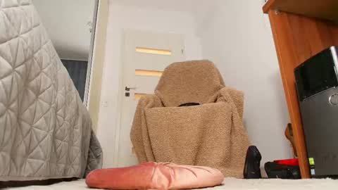 Snapshot of abellaangel chatting on October 23, 8:40 pm Mermaid online show from October 23, 8:40 pm