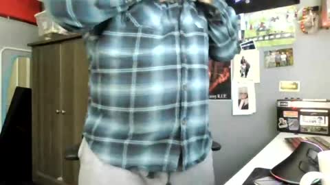 Snapshot of abennett76 chatting on June 24, 3:55 pm AJ online show from June 24, 3:55 pm
