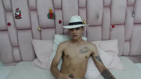 abie  max online show from December 7, 9:00 pm