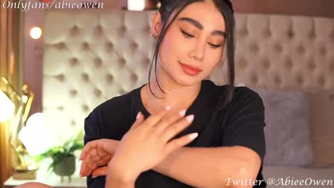 abie_owen online show from January 22, 8:38 pm