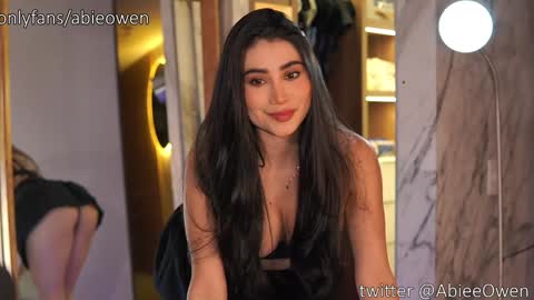 abie_owen online show from September 23, 12:13 am