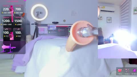 Snapshot of abigail__girl_ chatting on October 12, 5:23 pm Abigail online show from October 12, 5:23 pm