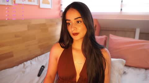 Snapshot of abigail_adamss_ chatting on April 8, 10:32 pm Abigail online show from April 8, 10:32 pm
