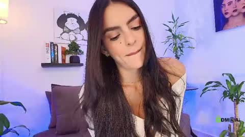 Abigail online show from June 7, 9:29 pm