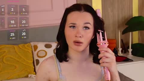 Snapshot of abigailforl chatting on May 27, 5:37 am abigailforl online show from May 27, 5:37 am