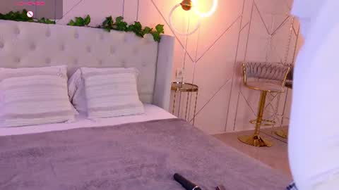 Snapshot of abigailforl chatting on June 11, 5:16 am abigailforl online show from June 11, 5:16 am
