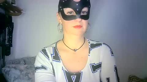 GoldenFish online show from December 13, 1:59 am