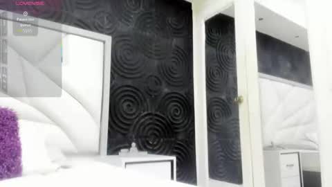 Abigail online show from November 20, 11:10 am