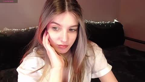 Snapshot of abigailwills chatting on April 10, 2:55 pm Abigail online show from April 10, 2:55 pm