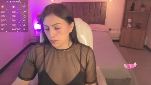 Abigail online show from December 21, 6:37 pm