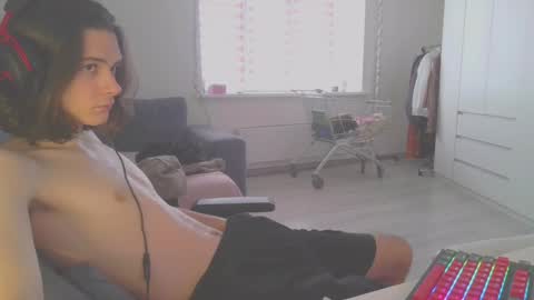 hi  cum in pvt noi extra tip online show from December 27, 9:50 am