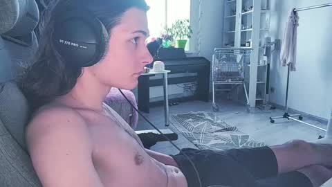 hi  cum in pvt noi extra tip online show from April 19, 9:19 am