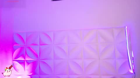 Abril  online show from September 16, 10:38 am