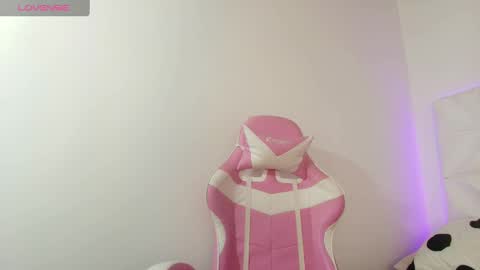 Abril  online show from October 3, 10:34 am