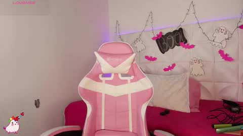 Abril  online show from October 10, 11:09 am