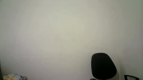 abril__ass online show from February 17, 1:29 pm