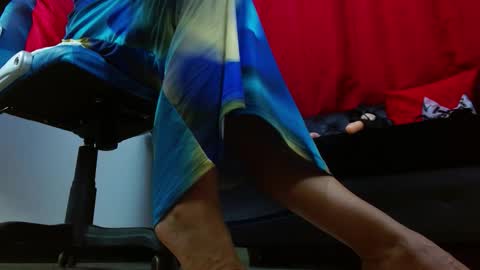 Snapshot of abril_beltran_ chatting on December 14, 10:03 pm Abril Beltran online show from December 14, 10:03 pm