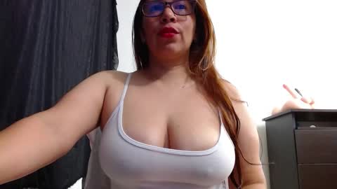 abril_bianchi online show from October 31, 2:40 pm