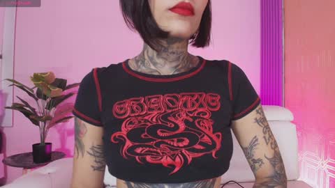 ABRILFACCINI online show from December 2, 1:13 pm