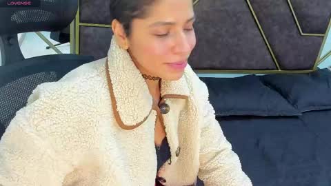 Snapshot of abrilsonne chatting on January 5, 1:45 am AbrilSonne online show from January 5, 1:45 am