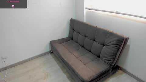 Snapshot of abrilsonne chatting on February 23, 7:17 pm AbrilSonne online show from February 23, 7:17 pm