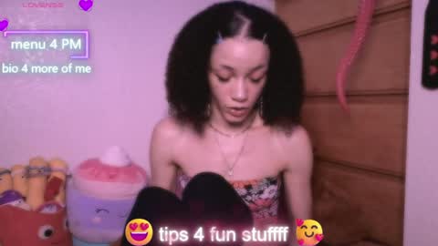 Peach online show from April 23, 3:08 am