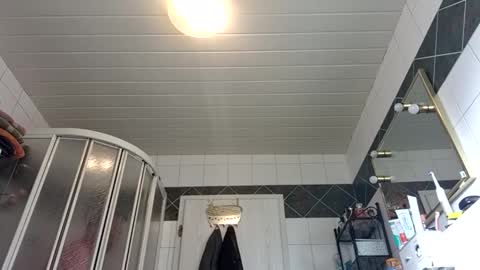 absinthler76 online show from April 20, 7:33 am