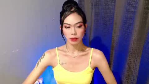 Snapshot of absolutelyselfsucker69 chatting on December 10, 8:40 am Miss Sophie online show from December 10, 8:40 am