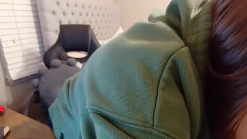 Snapshot of ac1d3athz chatting on February 8, 7:37 am ac1d3athz online show from February 8, 7:37 am