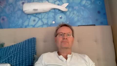 Snapshot of accel4 chatting on November 14, 10:03 am accel4 online show from November 14, 10:03 am