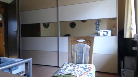 Snapshot of ach471 chatting on February 22, 9:12 am ach471 online show from February 22, 9:12 am